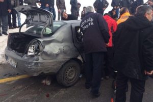 Bitlis'te feci kaza: 3 &ouml;l&uuml;