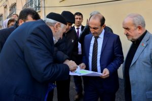 Edebali, Bursa Yıldırım'da mahalleleri ziyaret etti