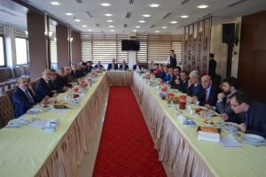 Torun: "Taahh&uuml;tlerimizi yerine getirmek i&ccedil;in &ccedil;alışıyoruz"