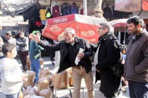 T&uuml;t&uuml;n satıcılarından Yeşilay başkanına tepki