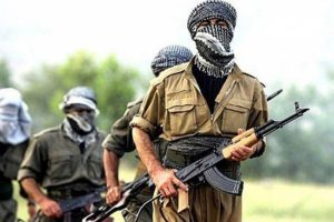 Hakkari'de 2 ter&ouml;rist &ouml;ld&uuml;r&uuml;ld&uuml;