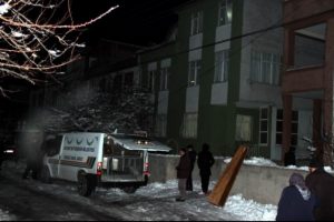 Sobadan &ouml;l&uuml;m sızdı: 2 &ouml;l&uuml;