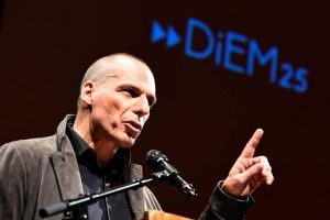Yunanistan Maliye Bakanı Varufakis resmen geri d&ouml;nd&uuml;