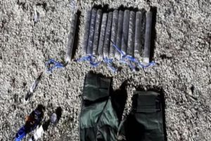 Sınırda 4 adet canlı bomba yeleği ele ge&ccedil;irildi