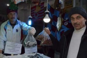 1 kilo fındık getirene 1 kilo hamsi