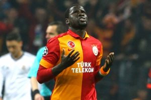 Eboue Premier Lig ekiplerinden Sunderland ile anlaştı