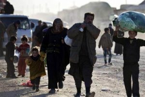 Halep'ten 50 bin kişi ka&ccedil;tı!