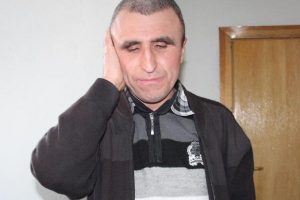 G&ouml;rme engelli Halil İbrahim 27 yıldır g&ouml;n&uuml;ll&uuml; m&uuml;ezzin