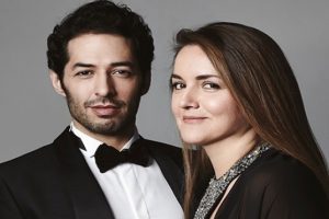 Mert Fırat ve J&uuml;lide &Ouml;z&ccedil;elik aşk şarkıları s&ouml;yleyecek
