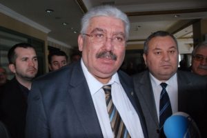 Yeni Şafak ve Yeni Akit'e y&ouml;nelik saldırılara MHP'den kınama