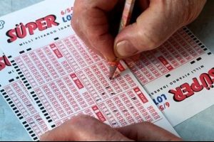 S&uuml;per Loto'da rekor ikramiyeyi 2 kişi paylaştı