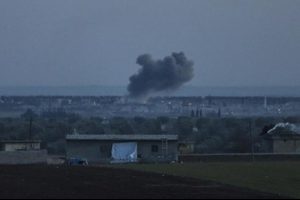 PYD Azez'i kuşattı