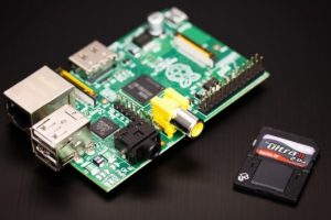 Samsung 15 TL'lik mini bilgisayar Raspberry Pi'nin peşinde