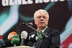 "Bu şekilde olacaksa 45 bin kişilik stada ne gerek var"