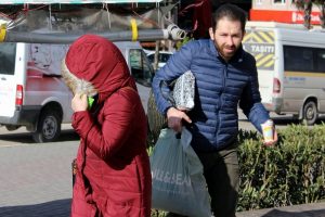 Lodos Bursa'da vatandaşlara zor anlar yaşattı