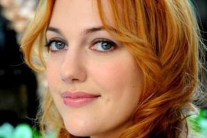 Meryem Uzerli yerini El&ccedil;in Sangu'ya kaptırdı!...
