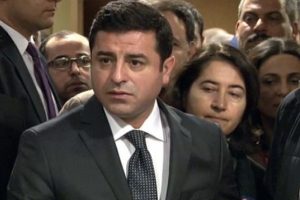 Demirtaş: Cizre'de olanların hesabı hukuk &ccedil;er&ccedil;evesinde mutlaka sorulacak