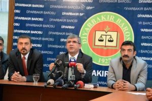 Diyarbakır Barosu, &ccedil;ıplak kadın cesetleri i&ccedil;in su&ccedil; duyurusunda bulundu