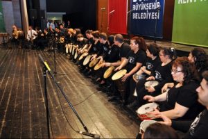 Bursa'da engellilerden "Sevda T&uuml;rk&uuml;leri" konseri