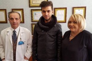 Bursa'da emanet karaciğer ile top koşturuyor