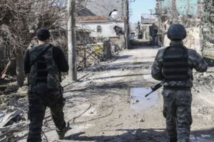 "5 PKK'lı yakalandı, 30 ceset ele ge&ccedil;irildi"