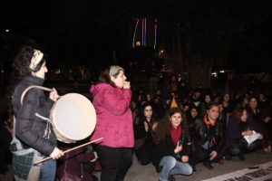 Kadınlardan şiddete sesli eylem