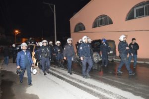 Manisa'da izinsiz y&uuml;r&uuml;y&uuml;şte 9 g&ouml;zaltı