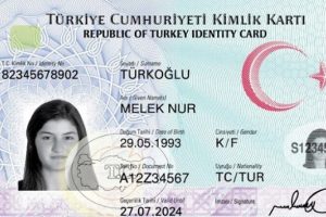 Yeni kimlik kartları g&ouml;r&uuml;c&uuml;ye &ccedil;ıktı
