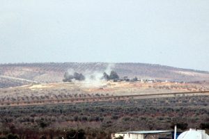 TSK, PYD ile IŞİD mevzilerini yerle bir etti
