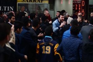 &Uuml;lk&uuml;c&uuml;lerin &Ouml;zgecan Aslan eyleminde arbede