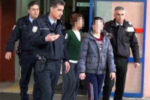Sokakta bulduğu bebek torunu &ccedil;ıktı