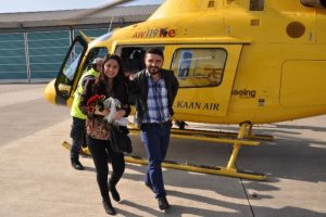 Kız arkadaşına helikoterde evlenme teklifi etti