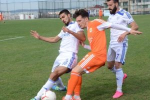 Bursa Nil&uuml;ferspor haftayı 1 puanla kapattı