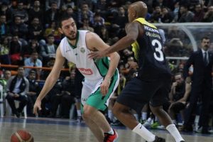 Fener Torku'yu ezdi