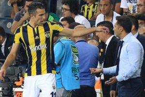 Pereira Van Persie'yi Lokomotiv ma&ccedil;ına &ouml;zel olarak hazırlıyor