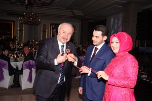 Cansu &Ouml;lekli ve Faruk Demir nişanlandı...