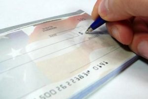 Bankalara ibraz edilen &ccedil;ek sayısında d&uuml;ş&uuml;ş