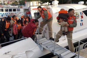 Kaş'ta Suriyeli ka&ccedil;aklar yakalandı