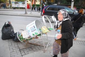 Geri d&ouml;n&uuml;ş&uuml;m kumbarası ekmek kapısı oldu
