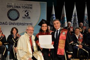 Bursa Uludağ &Uuml;niversitesi'nde diploma heyecanı
