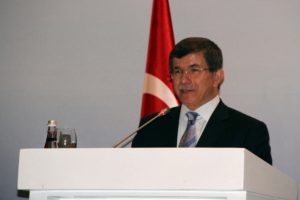 Davutoğlu, T&uuml;rk iş adamlarıyla buluştu