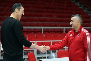 Basketbolda A Milli Kadın Takımı, ilk antrenmanını yaptı
