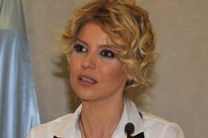G&uuml;lben Ergen k&ouml;şe yazarı oldu