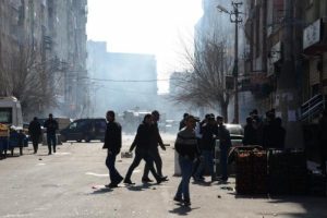 Diyarbakır'da olaylı &Ouml;calan protestosu