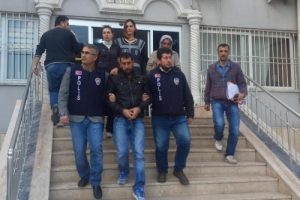 Aydın'da aranan 3 h&uuml;k&uuml;ml&uuml; yakalandı