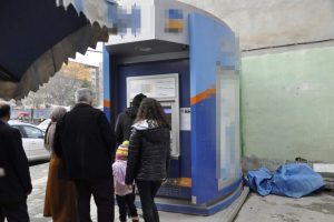 Bursa'da 1,5 saat i&ccedil;erisinde 50 hesabı hortumladılar!