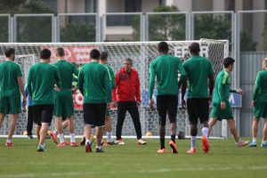 Bursaspor'da Serdar ve Emre takımla birlikte &ccedil;alıştı