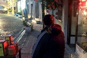 İnsan ka&ccedil;ak&ccedil;ısı Dursun: M&uuml;lteci akınını yalnızca bir ordu durdurabilir
