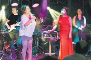 'Beni Nil&uuml;fer meşhur etti'