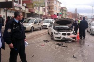 G&ouml;lbaşı'ndaki kazada yaralı 8 kişiden anne ile kızı &ouml;ld&uuml;